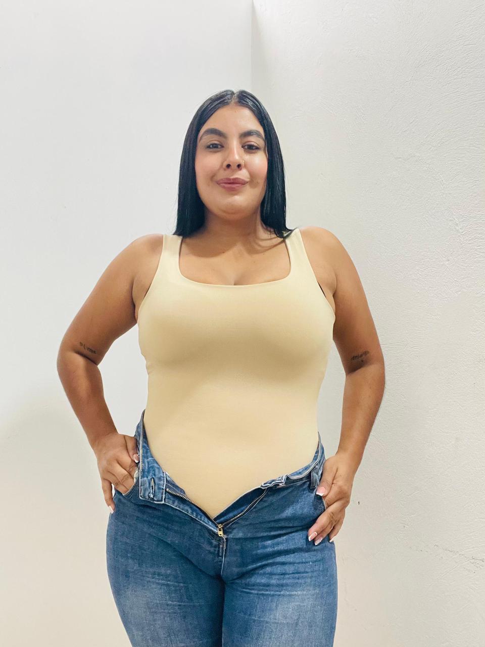 Body Curvy Compresion De Abdomen -  ninguna curva se quede por fuera.